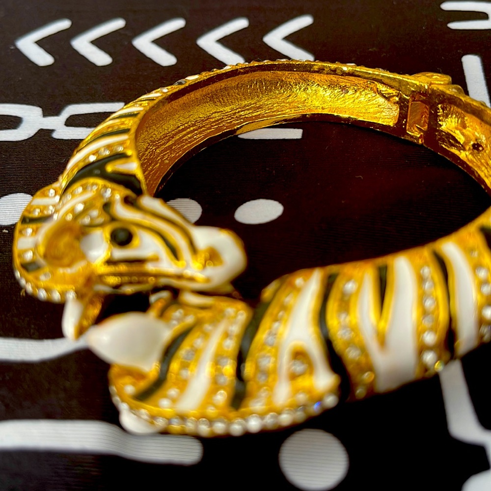 Sassy Jones Samba Bracelet